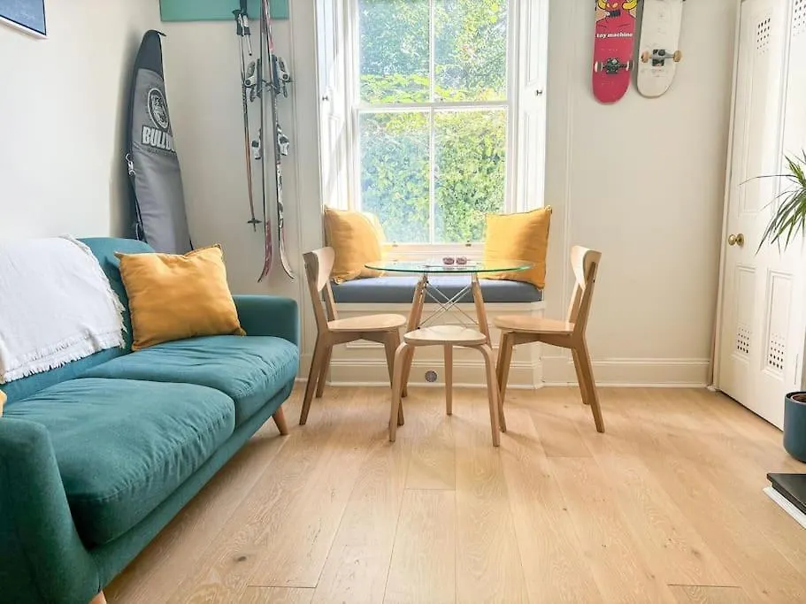 Artist Colony Cottage With Sauna And Private Garden, And Easy Walk To City Centre Edinburgh