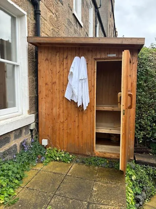 Artist Colony Cottage With Sauna And Private Garden, And Easy Walk To City Centre Edinburgh Appartement